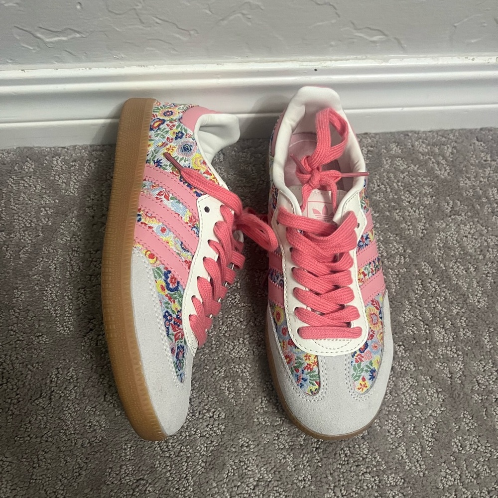Adidas Flower Samba